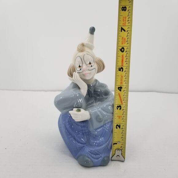 Porcelana de Cuernavaca Blue Porcelain Clown Statue Signed Mexican Pottery - Picture 7 of 7